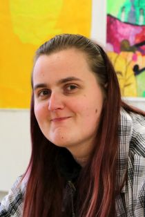 Portraitfoto der Künstlerin